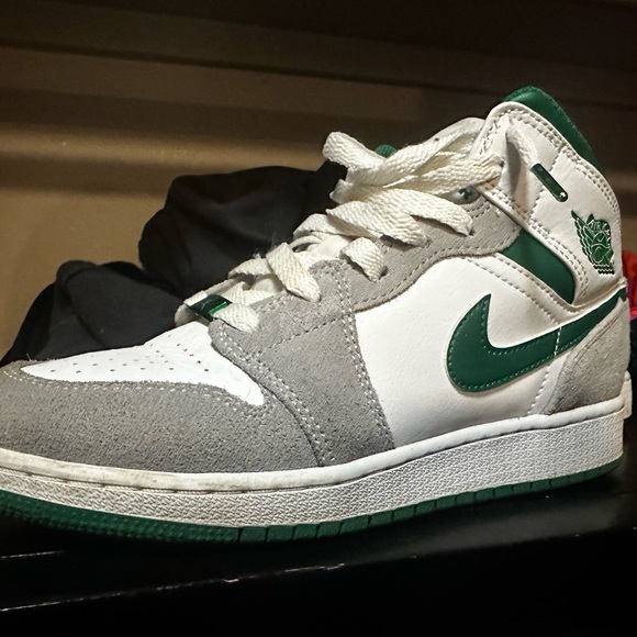 Jordan Kids Shoes in Green, Gray, and White